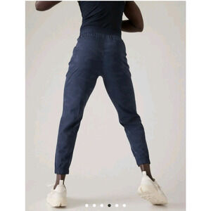 Athleta Brooklyn Heights High Rise Printed Jogger Pants Navy Camo Womens 0P